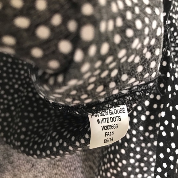 Old Navy Black/White Polka Dot Top - M - Picture 4 of 4